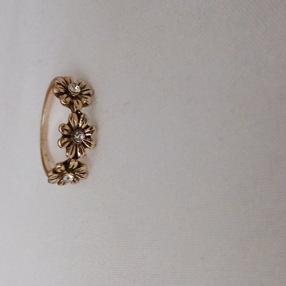 Ring - Picture 4 of 4